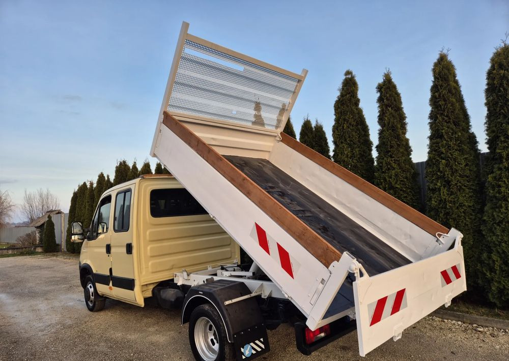 Iveco 50C18 3.0 180KM brygadówka/ - כלי רכב מסחרי מזהיר: תמונה 3 Iveco 50C18 3.0 180KM brygadówka/ - כלי רכב מסחרי מזהיר: תמונה 3