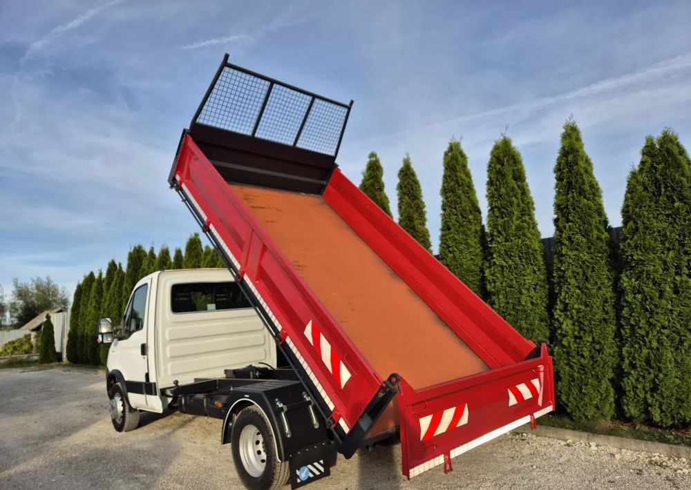 Iveco 65C18 3.0 180KM - כלי רכב מסחרי מזהיר: תמונה 3 Iveco 65C18 3.0 180KM - כלי רכב מסחרי מזהיר: תמונה 3