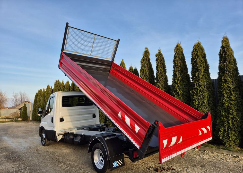 Iveco Iveco 35C15 3.0 150KM Nowa Wywrotka 4.1m - כלי רכב מסחרי מזהיר: תמונה 3 Iveco Iveco 35C15 3.0 150KM Nowa Wywrotka 4.1m - כלי רכב מסחרי מזהיר: תמונה 3