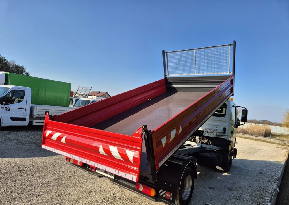 Nissan Atleon 56.13 3.0 130KM - כלי רכב מסחרי מזהיר: תמונה 4 Nissan Atleon 56.13 3.0 130KM - כלי רכב מסחרי מזהיר: תמונה 4