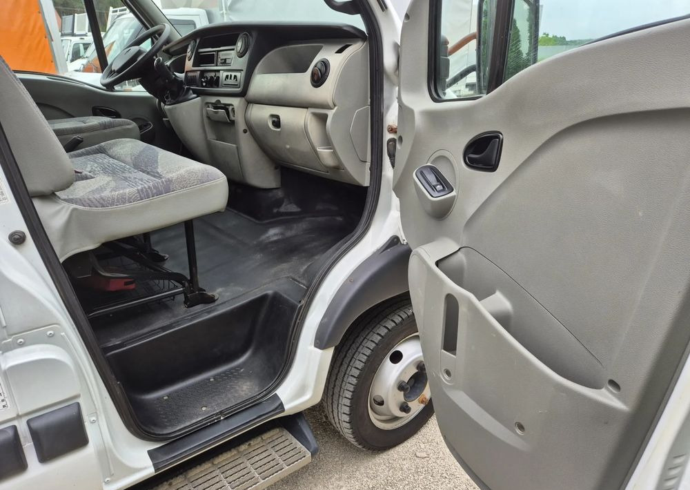 Renault Mascott 3.0Dxi - כלי רכב מסחרי מזהיר: תמונה 5 Renault Mascott 3.0Dxi - כלי רכב מסחרי מזהיר: תמונה 5