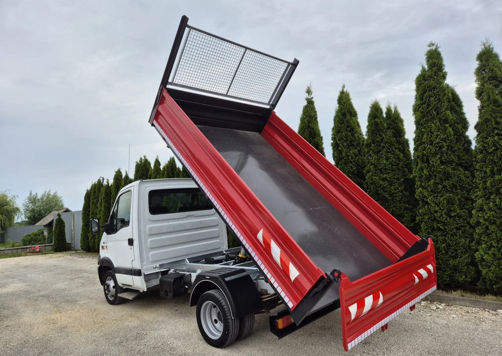 Renault Mascott 3.0Dxi - כלי רכב מסחרי מזהיר: תמונה 3 Renault Mascott 3.0Dxi - כלי רכב מסחרי מזהיר: תמונה 3