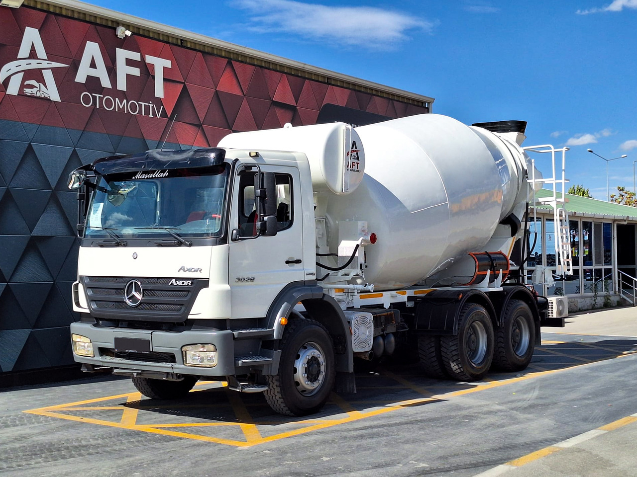 MERCEDES-BENZ AXOR 3028 - משאית מערבלת בטון: תמונה 1 MERCEDES-BENZ AXOR 3028 - משאית מערבלת בטון: תמונה 1