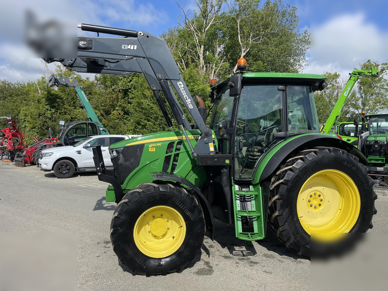 2015 JOHN DEERE 6110RC - טרקטור חקלאי: תמונה 1 2015 JOHN DEERE 6110RC - טרקטור חקלאי: תמונה 1