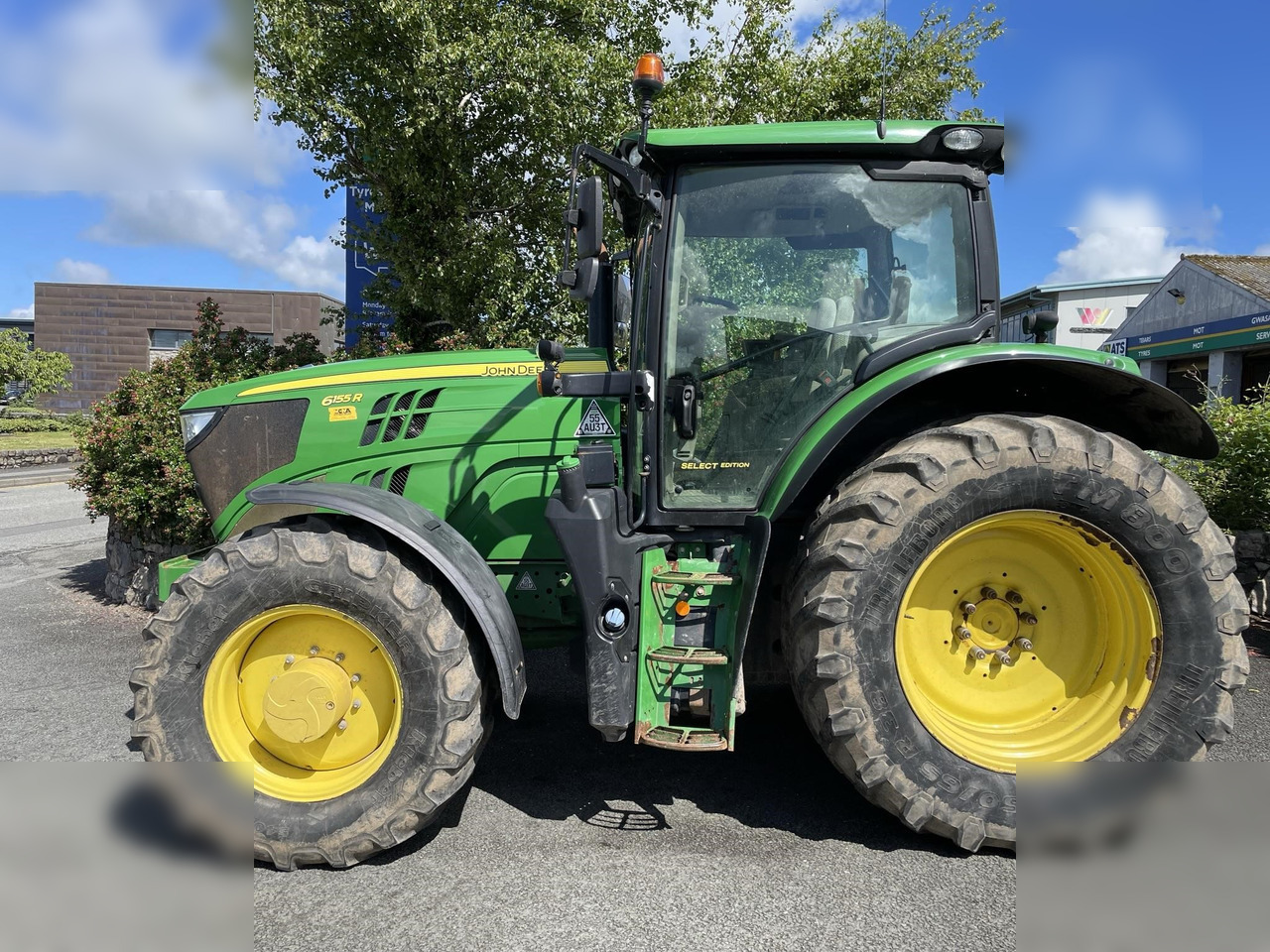 2019 JOHN DEERE 6155R - טרקטור חקלאי: תמונה 2 2019 JOHN DEERE 6155R - טרקטור חקלאי: תמונה 2