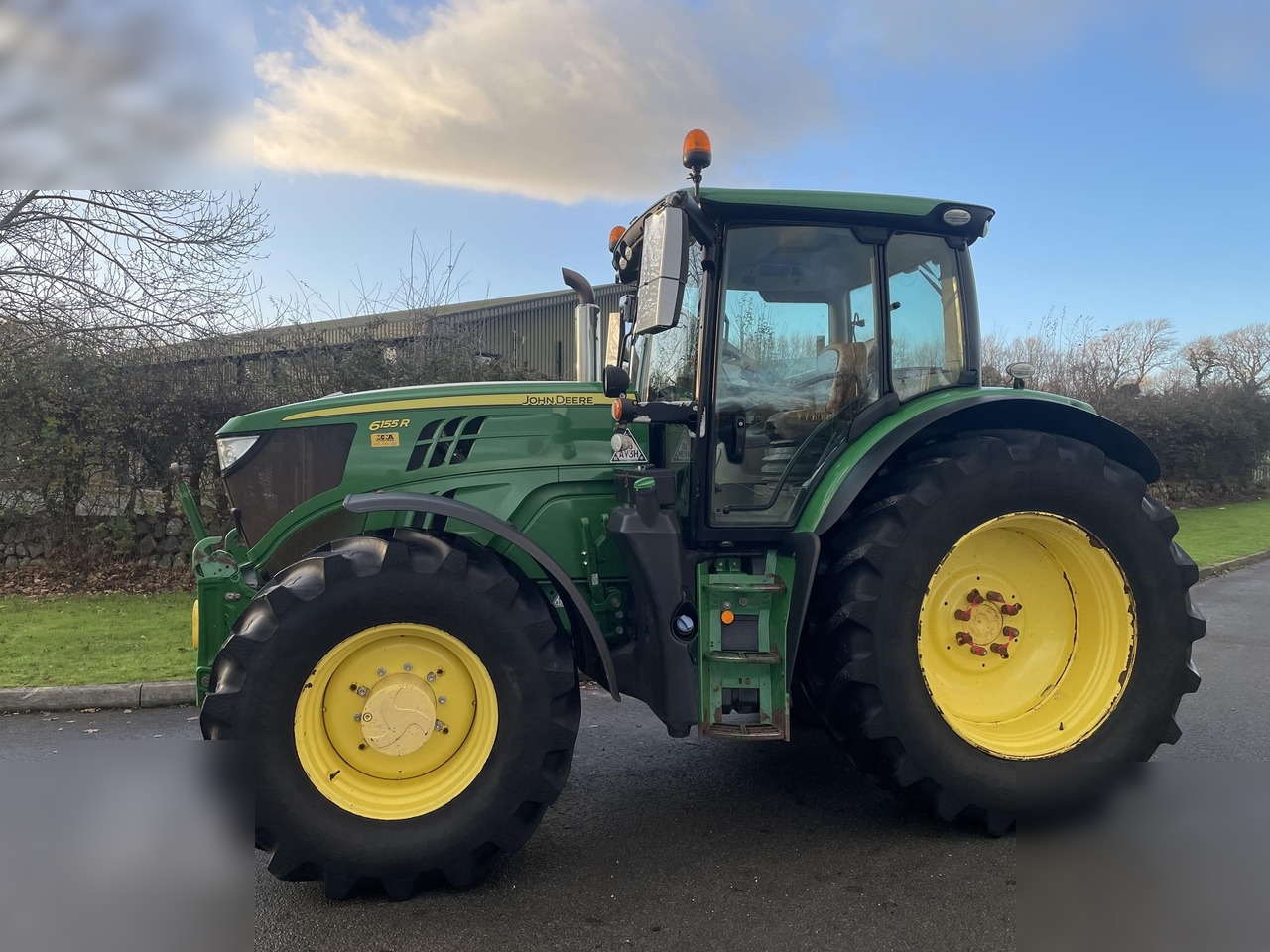 2020 JOHN DEERE 6155R - טרקטור חקלאי: תמונה 1 2020 JOHN DEERE 6155R - טרקטור חקלאי: תמונה 1
