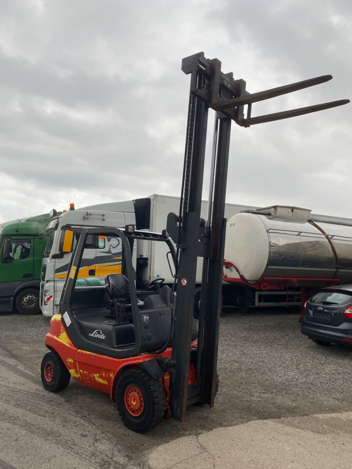Linde H20T-03 - מלגזת LPG: תמונה 2 Linde H20T-03 - מלגזת LPG: תמונה 2