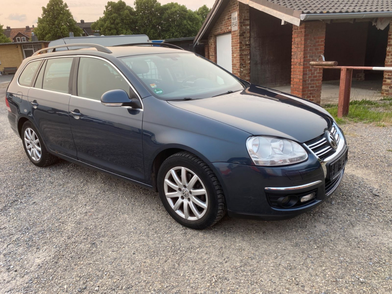 Volkswagen Golf V Variant Comfortline - מכונית: תמונה 2 Volkswagen Golf V Variant Comfortline - מכונית: תמונה 2