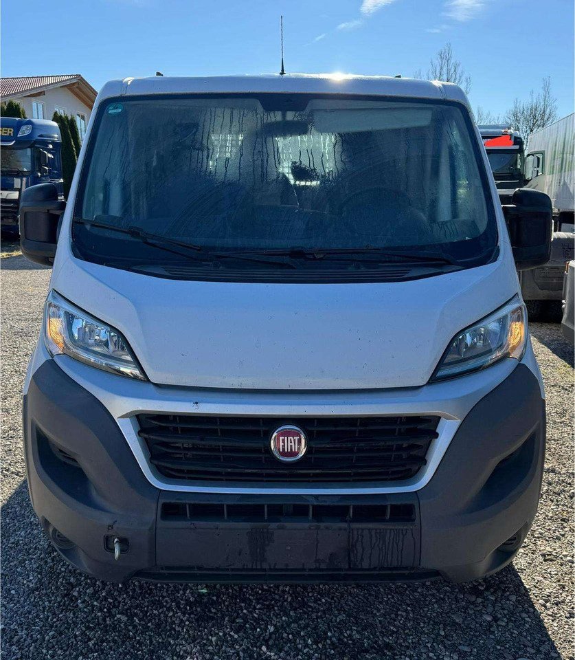 כלי רכב מסחרי עם לוח Fiat Ducato: תמונה 15 כלי רכב מסחרי עם לוח Fiat Ducato: תמונה 15