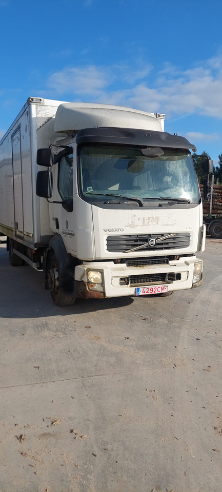 VOLVO FL240 - משאית תיבה: תמונה 2 VOLVO FL240 - משאית תיבה: תמונה 2