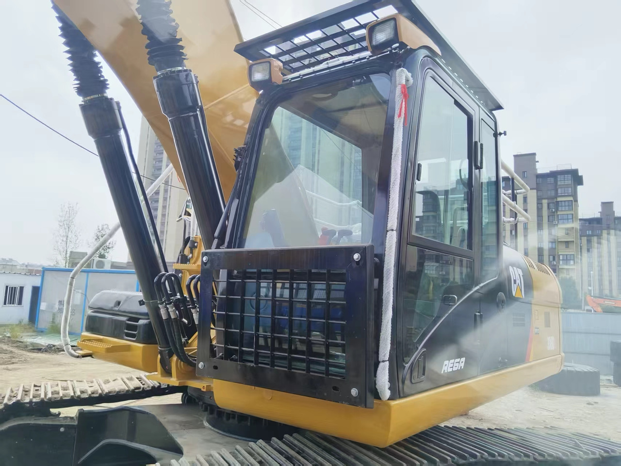 CATERPILLAR 330DL good condition 2024 30 ton excavator for sale - מחפר סורק: תמונה 3 CATERPILLAR 330DL good condition 2024 30 ton excavator for sale - מחפר סורק: תמונה 3