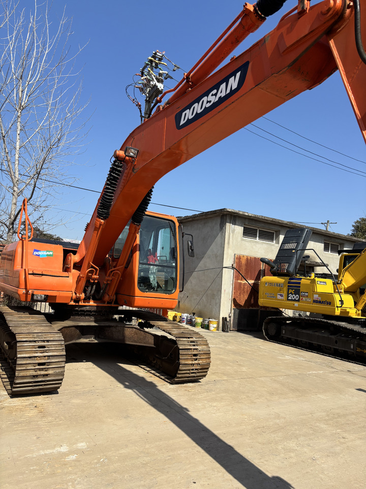 DOOSAN dh225 hot sale used excavator in stock - מחפר סורק: תמונה 2 DOOSAN dh225 hot sale used excavator in stock - מחפר סורק: תמונה 2