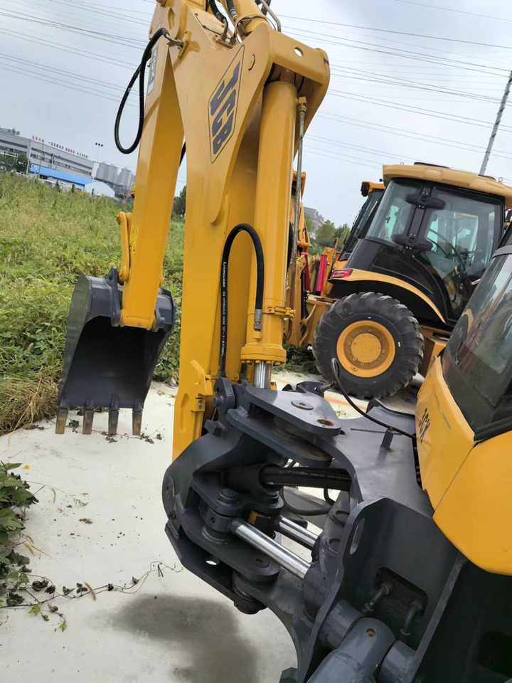 JCB 3CX backhoe loader TLB versatile machine multiple attachment options - מחפרון: תמונה 2 JCB 3CX backhoe loader TLB versatile machine multiple attachment options - מחפרון: תמונה 2