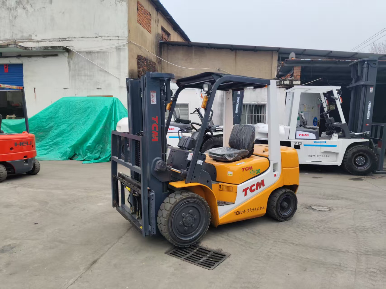 TCM FD30 Japan brand used 3 ton 4.5m diesel forklift Customizable mast clamps - מלגזת סולר: תמונה 1 TCM FD30 Japan brand used 3 ton 4.5m diesel forklift Customizable mast clamps - מלגזת סולר: תמונה 1
