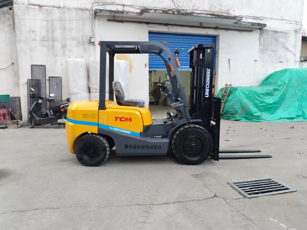 TCM FD30 Japan brand used 3 ton diesel forklift Customizable mast clamps - מלגזת סולר: תמונה 1 TCM FD30 Japan brand used 3 ton diesel forklift Customizable mast clamps - מלגזת סולר: תמונה 1