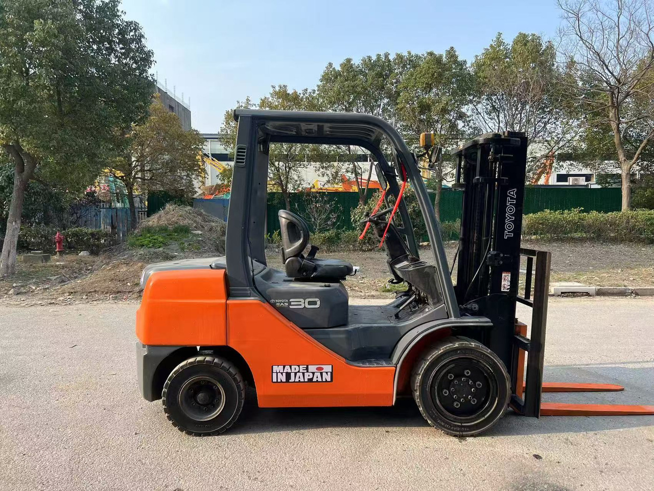 TOYOTA 3 ton 8F used japan brand diesel forklift - מלגזת סולר: תמונה 1 TOYOTA 3 ton 8F used japan brand diesel forklift - מלגזת סולר: תמונה 1