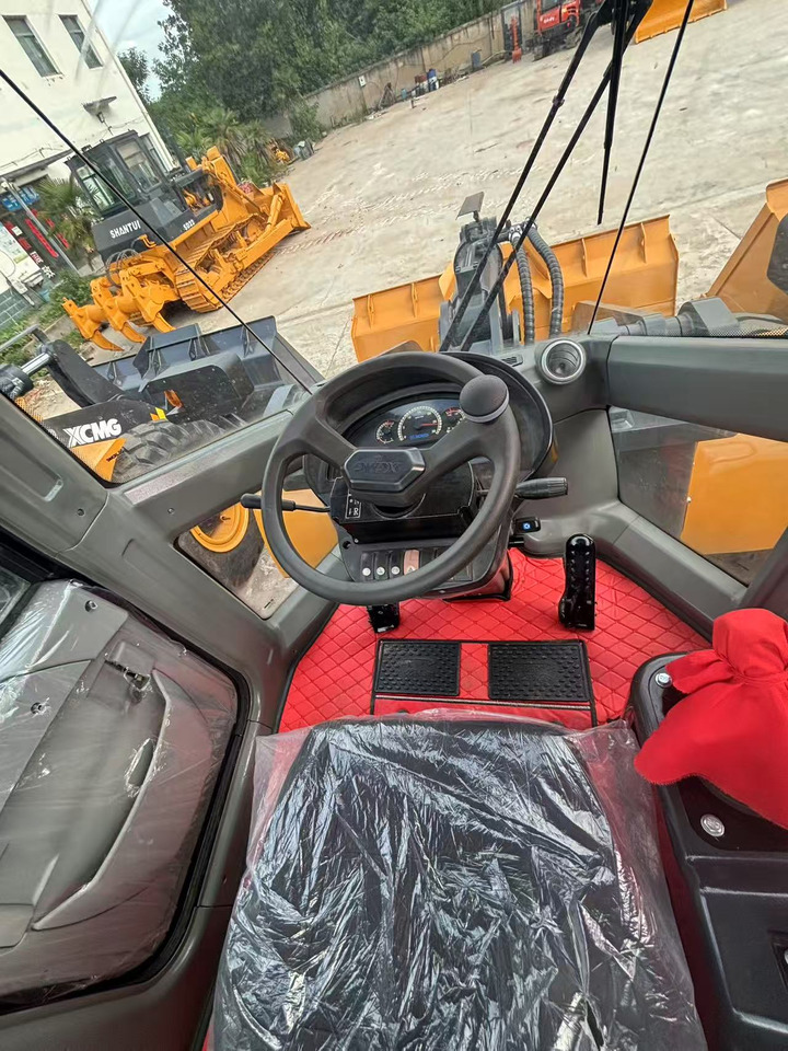 XCMG ZL50GN low hour front loader for sale - מעמיס גלגלים: תמונה 5 XCMG ZL50GN low hour front loader for sale - מעמיס גלגלים: תמונה 5