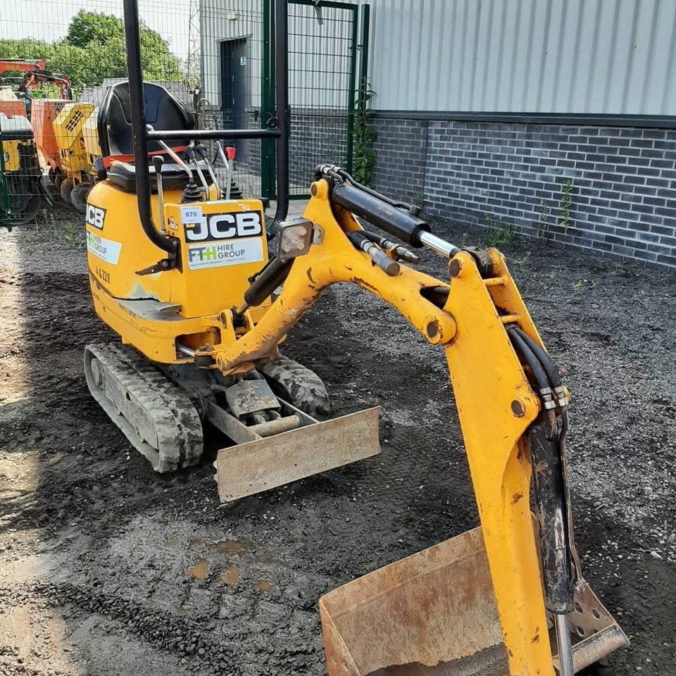 JCB 8008 - מיני מחפר: תמונה 2 JCB 8008 - מיני מחפר: תמונה 2