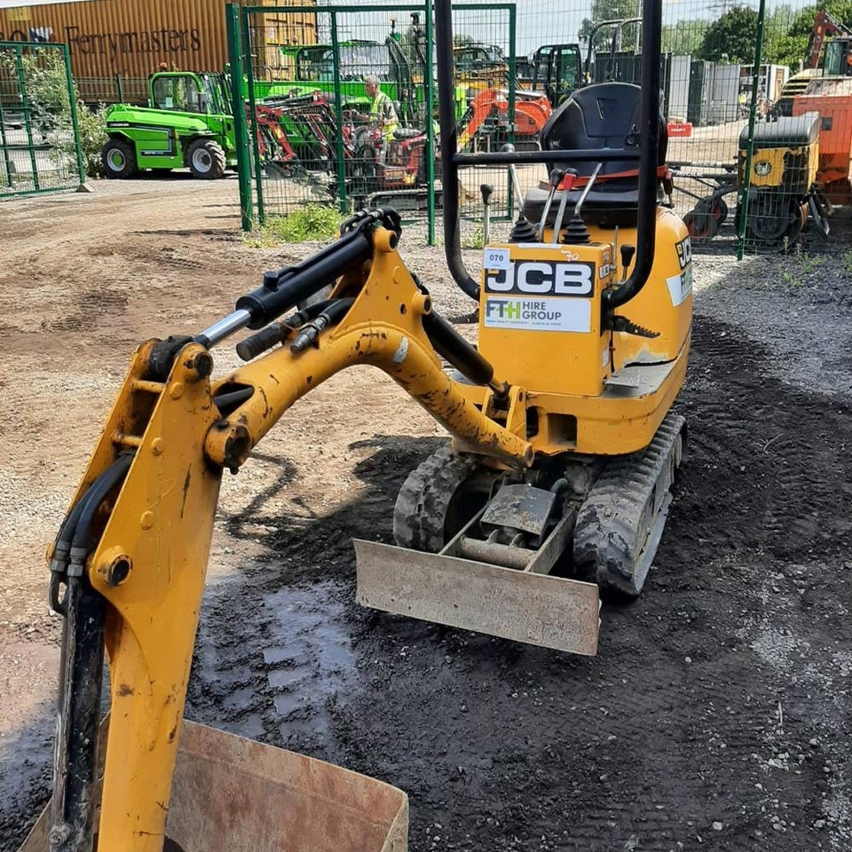 JCB 8008 - מיני מחפר: תמונה 4 JCB 8008 - מיני מחפר: תמונה 4