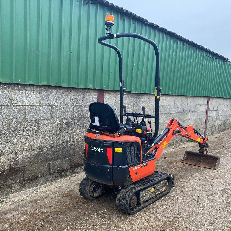 Kubota K008-5 - מיני מחפר: תמונה 2 Kubota K008-5 - מיני מחפר: תמונה 2
