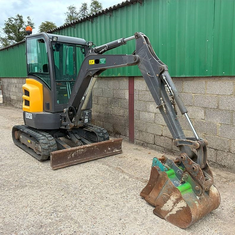 Volvo ECR25D - מיני מחפר: תמונה 2 Volvo ECR25D - מיני מחפר: תמונה 2