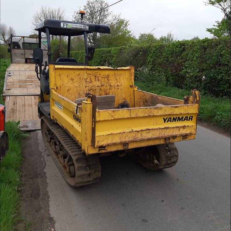 Yanmar C 30 R - מסיר פסולת זוחל: תמונה 1 Yanmar C 30 R - מסיר פסולת זוחל: תמונה 1