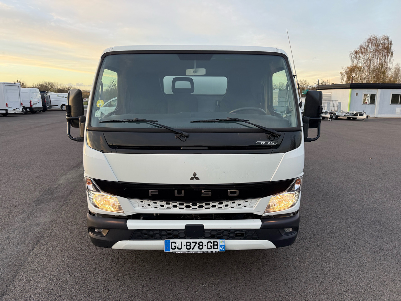 Mitsubishi Canter Fuso - כלי רכב מסחרי מזהיר: תמונה 5 Mitsubishi Canter Fuso - כלי רכב מסחרי מזהיר: תמונה 5