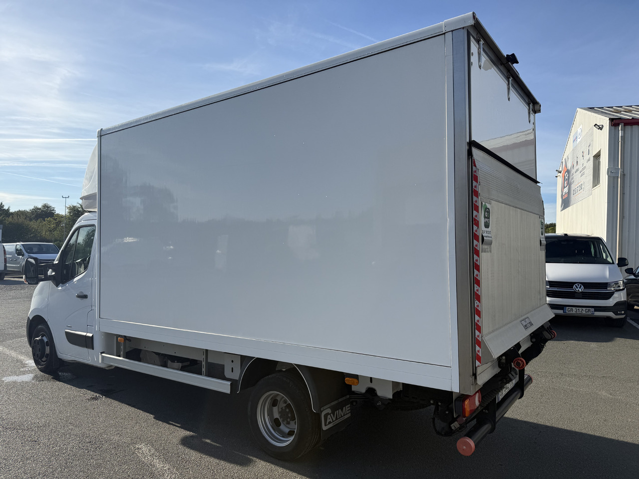 OPEL MOVANO - כלי רכב מסחרי עם תיבה: תמונה 4 OPEL MOVANO - כלי רכב מסחרי עם תיבה: תמונה 4
