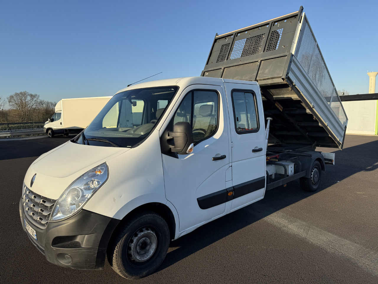 RENAULT MASTER 2.3DCI125 BENNE ACIER DOUBLE CABINE ROUE SIMPLE + REHAUSSE DE RIDELLE - כלי רכב מסחרי מזהיר: תמונה 2 RENAULT MASTER 2.3DCI125 BENNE ACIER DOUBLE CABINE ROUE SIMPLE + REHAUSSE DE RIDELLE - כלי רכב מסחרי מזהיר: תמונה 2