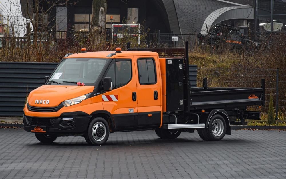 Iveco Daily - מיניבוס, כלי רכב מסחרי לנוסעים: תמונה 1 Iveco Daily - מיניבוס, כלי רכב מסחרי לנוסעים: תמונה 1