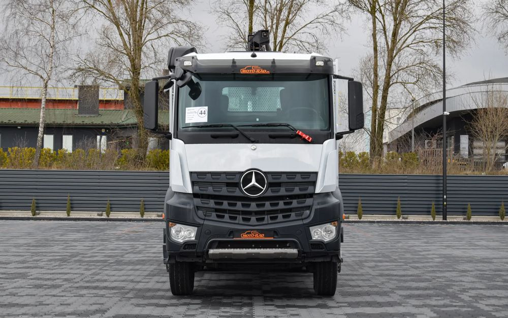 Mercedes-Benz AROCS 2636 / 6x4 / HIAB X-HIPRO 192 E-3 / WYSUW x3 / ROTATOR / STEROWANIE RADIOWE / UDT / PODPORY HYDRAULICZNE / AUTOMAT / KAMERA COFANIA / NISKI PRZEBIEG / SPROWADZONY - משאית צד נופל/ שטוחה, משאית מנוף: תמונה 2 Mercedes-Benz AROCS 2636 / 6x4 / HIAB X-HIPRO 192 E-3 / WYSUW x3 / ROTATOR / STEROWANIE RADIOWE / UDT / PODPORY HYDRAULICZNE / AUTOMAT / KAMERA COFANIA / NISKI PRZEBIEG / SPROWADZONY - משאית צד נופל/ שטוחה, משאית מנוף: תמונה 2