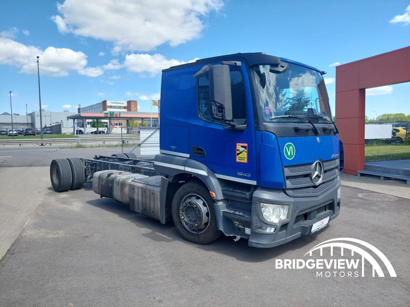 Mercedes-Benz Actros 1843 - משאית עם שלדת תא: תמונה 3 Mercedes-Benz Actros 1843 - משאית עם שלדת תא: תמונה 3