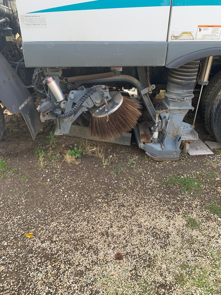 ELGIN GEOVAC VACUUM SWEEPER E TECHNOLOGY - מטאטא כבישים: תמונה 5 ELGIN GEOVAC VACUUM SWEEPER E TECHNOLOGY - מטאטא כבישים: תמונה 5