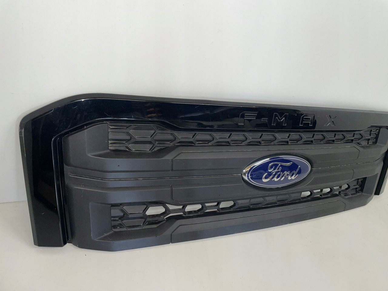 ATRAPA CHŁODNICY FORD F-MAX GRILL MASKA FMAX F MAX - גריל עבור משאית: תמונה 3 ATRAPA CHŁODNICY FORD F-MAX GRILL MASKA FMAX F MAX - גריל עבור משאית: תמונה 3