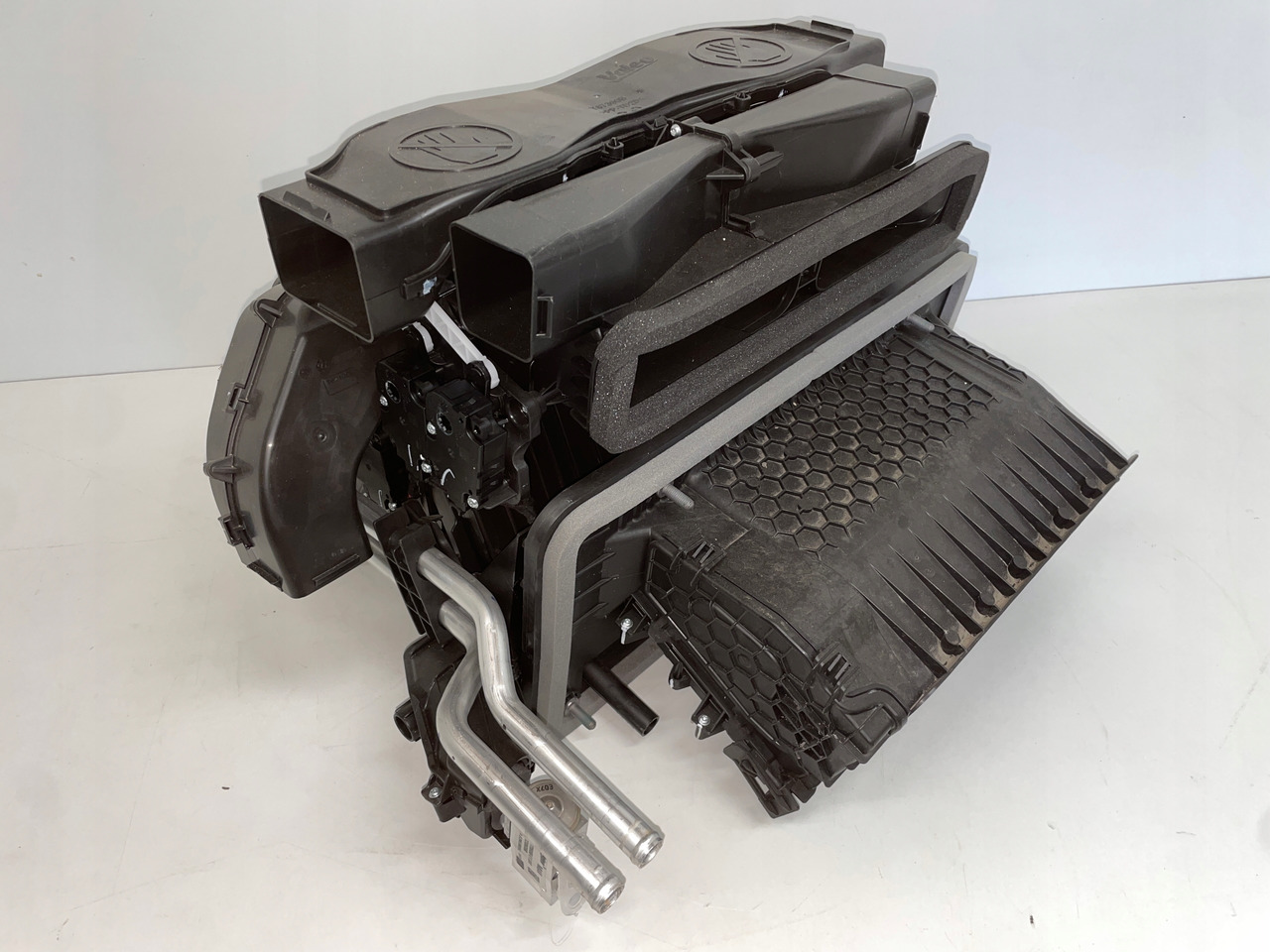 NAGRZEWNICA MAN TG3 TGX 3 TGX-3 81619006459 - מנוע מפוח עבור משאית: תמונה 4 NAGRZEWNICA MAN TG3 TGX 3 TGX-3 81619006459 - מנוע מפוח עבור משאית: תמונה 4