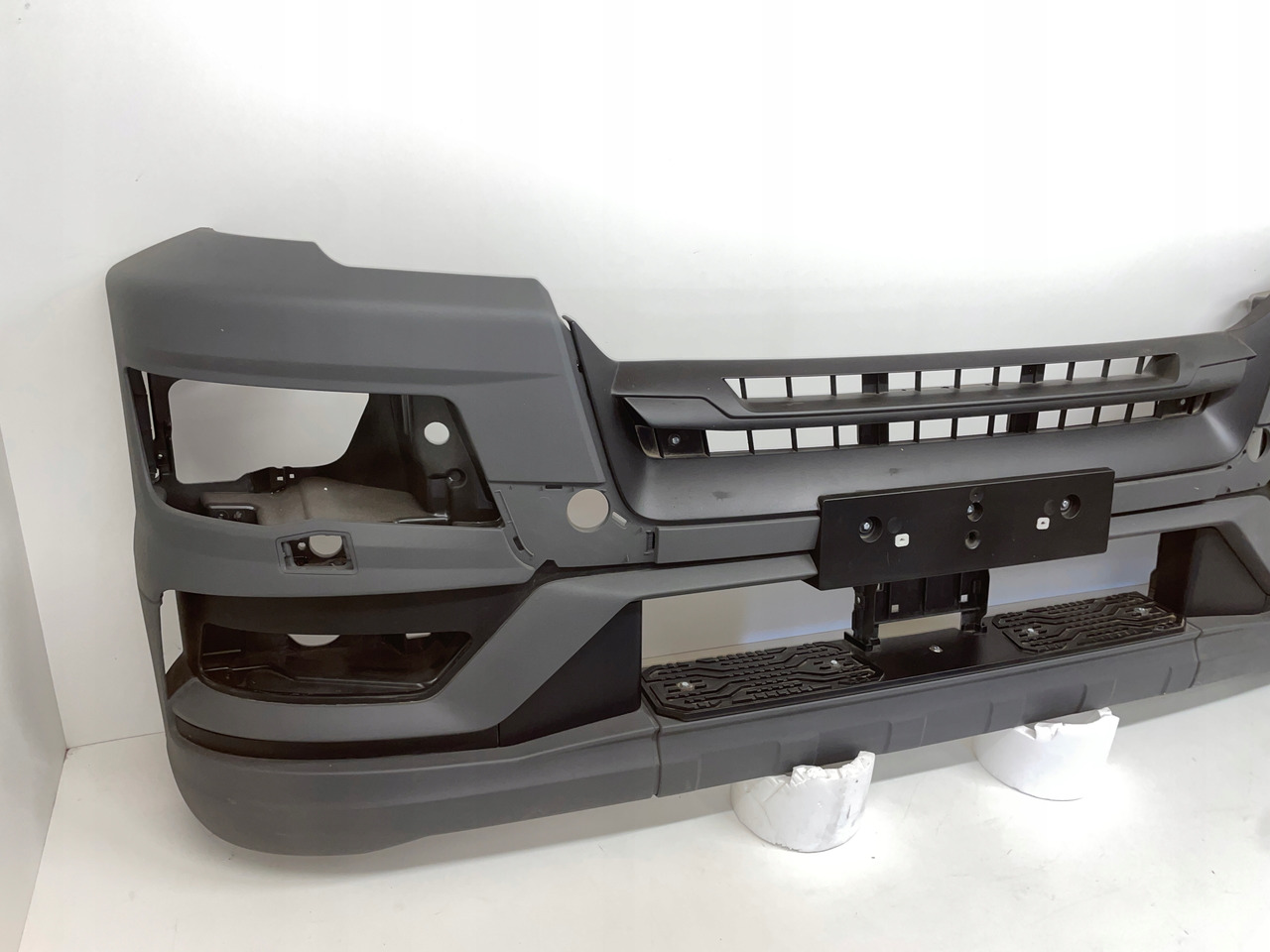 OKULAR STELAŻ OBUDOWA ZDERZAK MAN TG3 TGS3 TGS 3 81416105862 - פגוש עבור משאית: תמונה 2 OKULAR STELAŻ OBUDOWA ZDERZAK MAN TG3 TGS3 TGS 3 81416105862 - פגוש עבור משאית: תמונה 2