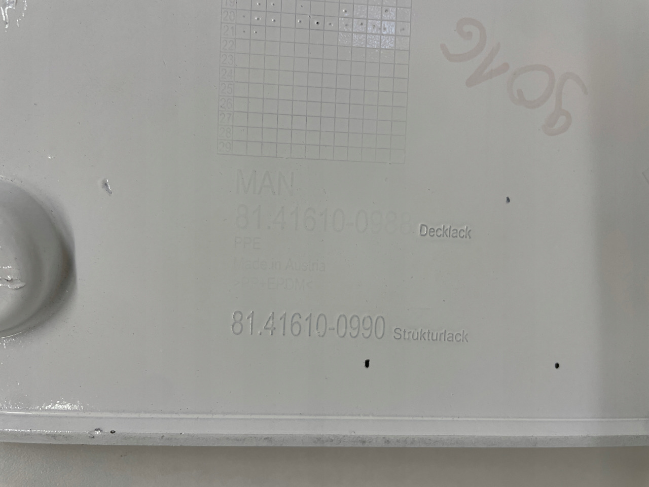 PRAWE ZAKOŃCZENIE ZDERZAKA MAN TGX TG3 MASKOWNICA 81416100988 - פגוש עבור משאית: תמונה 3 PRAWE ZAKOŃCZENIE ZDERZAKA MAN TGX TG3 MASKOWNICA 81416100988 - פגוש עבור משאית: תמונה 3