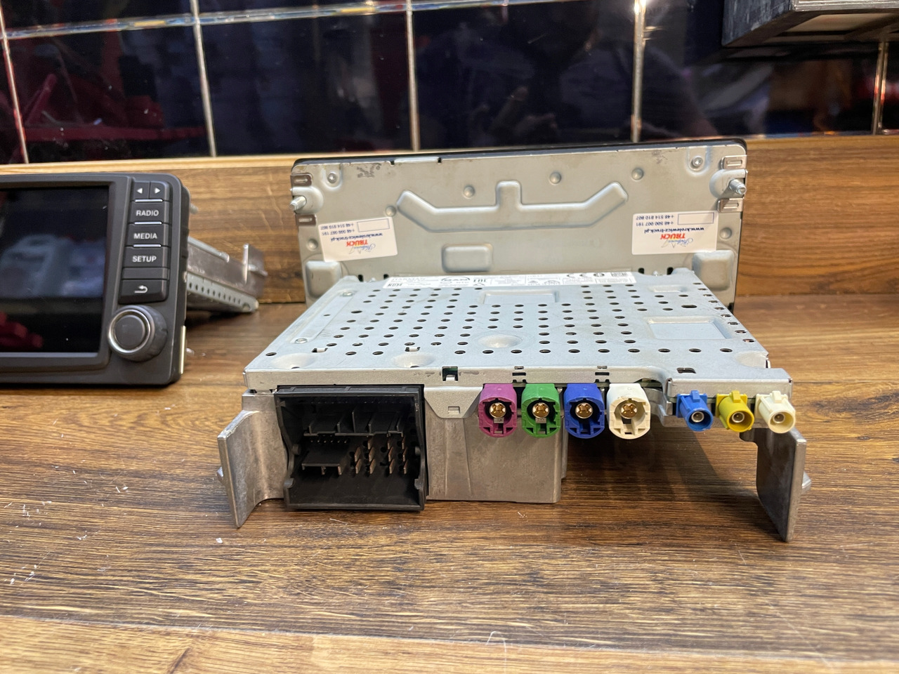 RADIO NAWIGACJA MAN TGS TGX EURO 6 81281006043 - מערכת ניווט עבור משאית: תמונה 4 RADIO NAWIGACJA MAN TGS TGX EURO 6 81281006043 - מערכת ניווט עבור משאית: תמונה 4