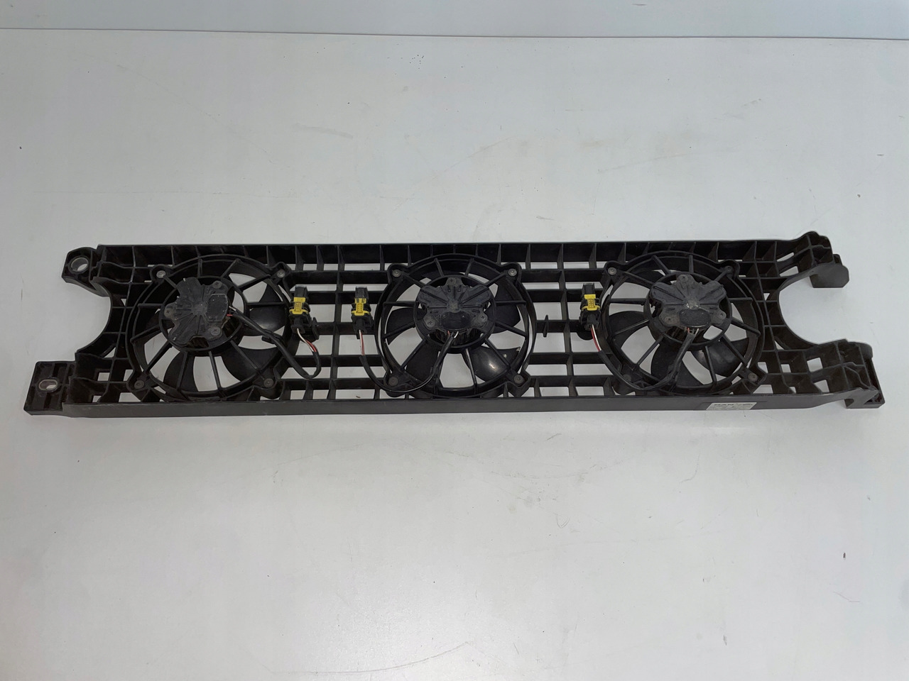 WENTYLATOR CHŁODNICY KLIMATYZACJI MAN TGX TGS 3 TG3 81619306103 - חימום/ אוורור עבור משאית: תמונה 1 WENTYLATOR CHŁODNICY KLIMATYZACJI MAN TGX TGS 3 TG3 81619306103 - חימום/ אוורור עבור משאית: תמונה 1