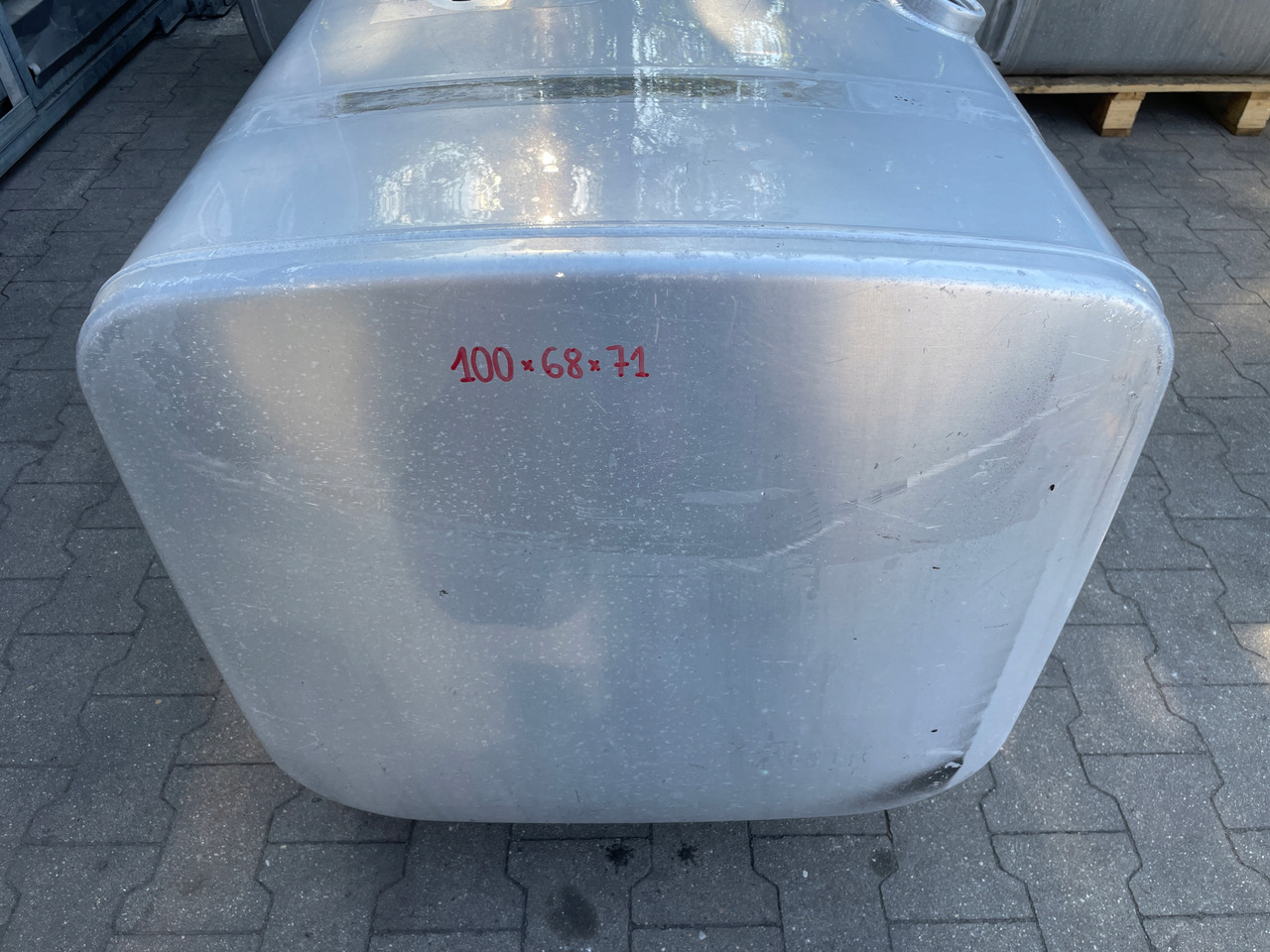 ZBIORNIK PALIWA 400L SCANIA 1878319 - מכל דלק עבור משאית: תמונה 3 ZBIORNIK PALIWA 400L SCANIA 1878319 - מכל דלק עבור משאית: תמונה 3