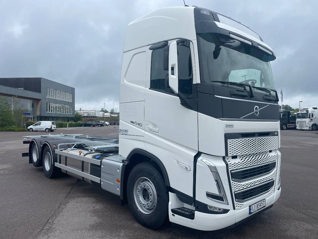 Volvo FH540 Containerbil - Levering omgående  - מוביל מכולות/ משאית החלפת גוף: תמונה 2 Volvo FH540 Containerbil - Levering omgående  - מוביל מכולות/ משאית החלפת גוף: תמונה 2