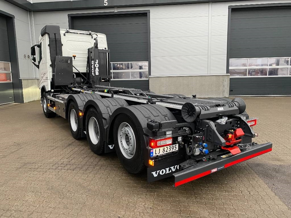 Volvo FH540 Tridem  - משאית הרמת וו: תמונה 3 Volvo FH540 Tridem  - משאית הרמת וו: תמונה 3