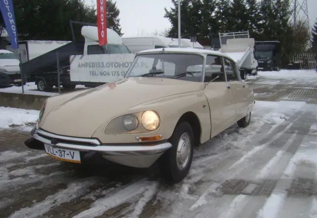 Citroën DS - סדאן: תמונה 1 Citroën DS - סדאן: תמונה 1