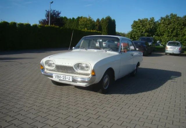 Ford Taunus - סדאן: תמונה 1 Ford Taunus - סדאן: תמונה 1