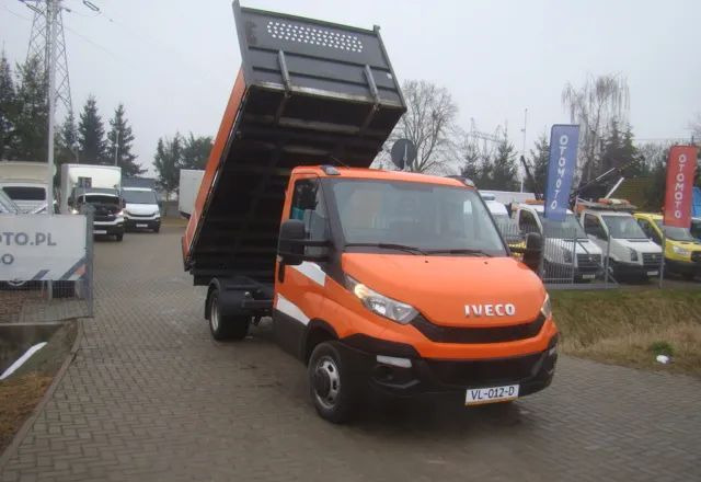 כלי רכב מסחרי מזהיר Iveco DAILY 35 C 3-STONNA WYWROTKA: תמונה 11 כלי רכב מסחרי מזהיר Iveco DAILY 35 C 3-STONNA WYWROTKA: תמונה 11