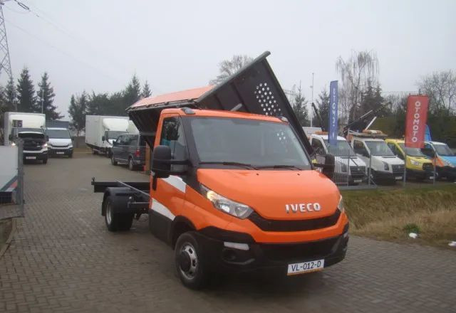 Iveco DAILY 35 C 3-STONNA WYWROTKA - כלי רכב מסחרי מזהיר: תמונה 3 Iveco DAILY 35 C 3-STONNA WYWROTKA - כלי רכב מסחרי מזהיר: תמונה 3