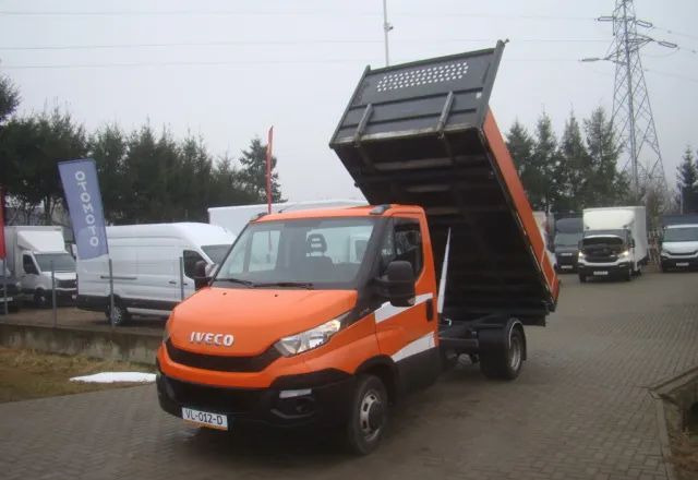 כלי רכב מסחרי מזהיר Iveco DAILY 35 C 3-STONNA WYWROTKA: תמונה 9 כלי רכב מסחרי מזהיר Iveco DAILY 35 C 3-STONNA WYWROTKA: תמונה 9