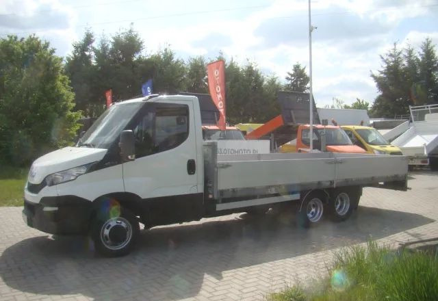 Iveco DAILY 40 C 17 3.0TDI CLIXSTAR PRAWOJAZDY E DO B 3400KGŁADOWNOŚCI - כלי רכב מסחרי במיטה שטוחה: תמונה 2 Iveco DAILY 40 C 17 3.0TDI CLIXSTAR PRAWOJAZDY E DO B 3400KGŁADOWNOŚCI - כלי רכב מסחרי במיטה שטוחה: תמונה 2