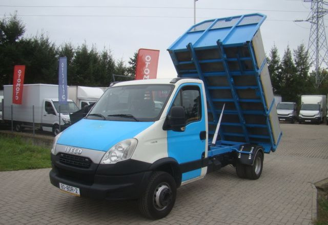 Iveco DAILY 70 C 15 3.0TDI 3.5T 3.65M WYWROTKA - כלי רכב מסחרי מזהיר: תמונה 1 Iveco DAILY 70 C 15 3.0TDI 3.5T 3.65M WYWROTKA - כלי רכב מסחרי מזהיר: תמונה 1