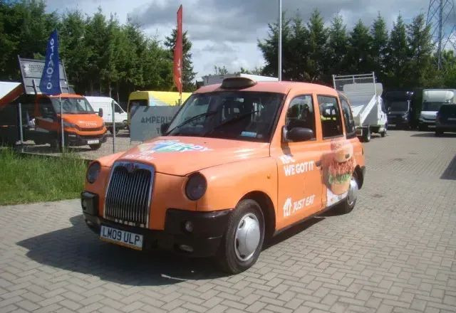 LTI Inny - סדאן: תמונה 1 LTI Inny - סדאן: תמונה 1